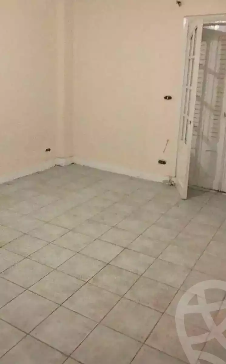 https://aqarmap.com.eg/ar/listing/7075319-for-sale-alexandria-el-asafra-l-sfr-bhry-atlas-st