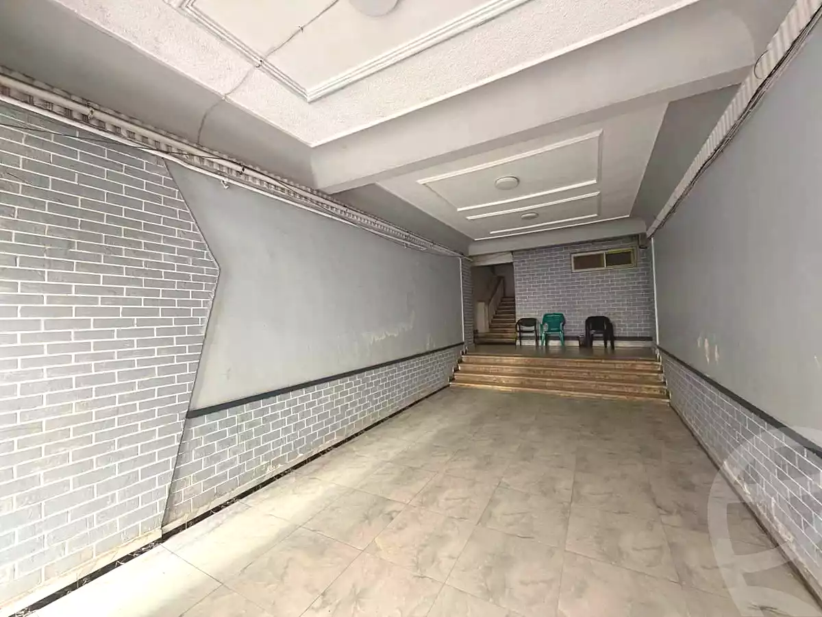 https://aqarmap.com.eg/ar/listing/7075426-for-sale-alexandria-sydy-bshr-sydy-bshr-bhry-shr-khld-bn-lwlyd