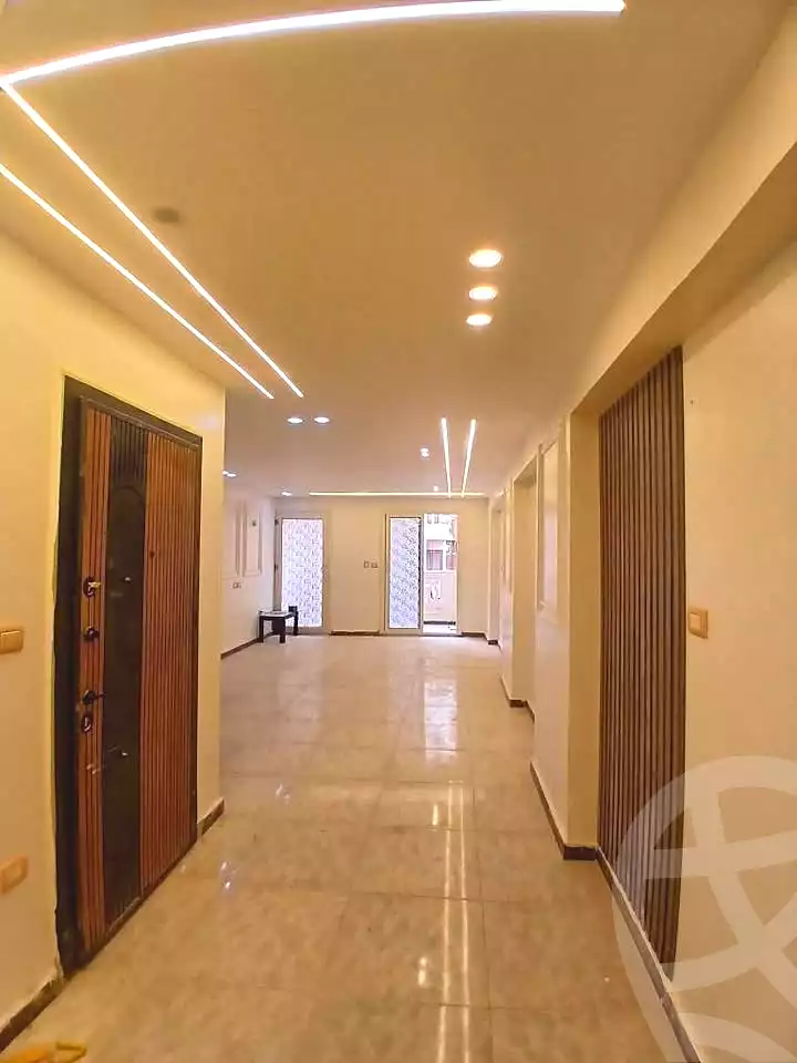 https://aqarmap.com.eg/ar/listing/7074325-for-sale-alexandria-al-agamy-lbytsh-bianchiii