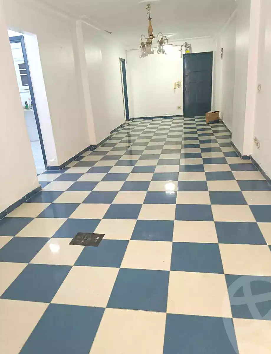 https://aqarmap.com.eg/ar/listing/7075404-for-sale-alexandria-el-asafra-l-sfr-bhry-el-geish-rd