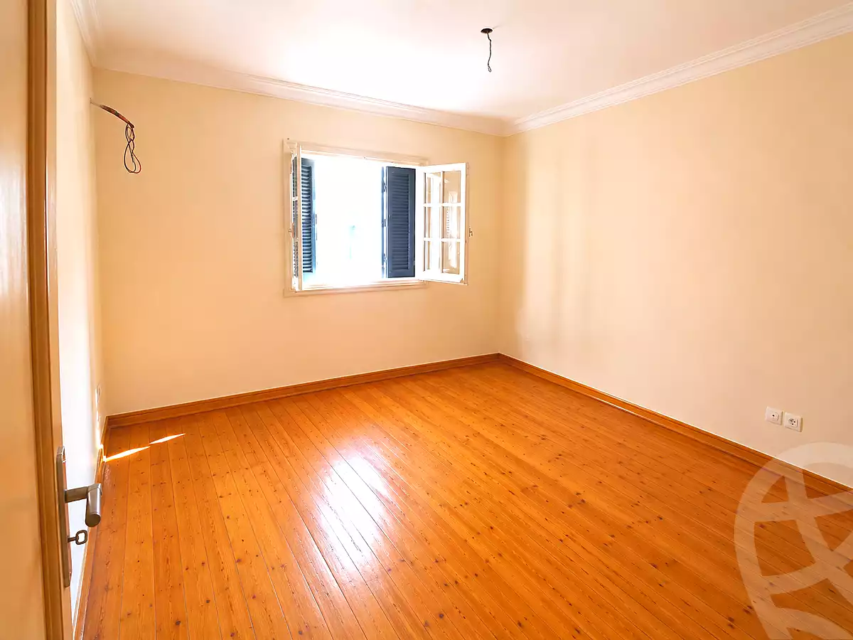 https://aqarmap.com.eg/ar/listing/7075769-for-sale-alexandria-smouha-albert-al-awal-st