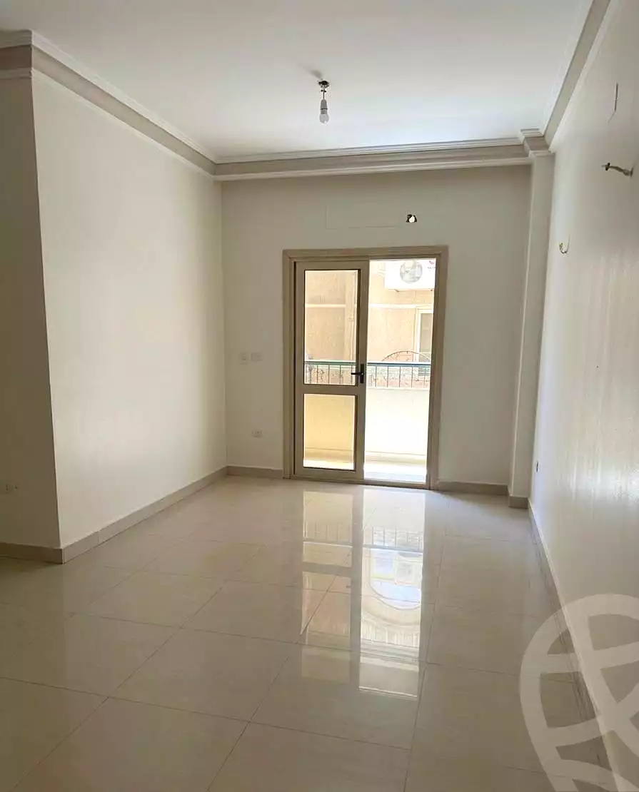 https://aqarmap.com.eg/ar/listing/7075822-for-sale-cairo-new-cairo-el-ahyaa-fourth-neighborhood-ahmed-oraby-haroun-al-rasheeed-18-st