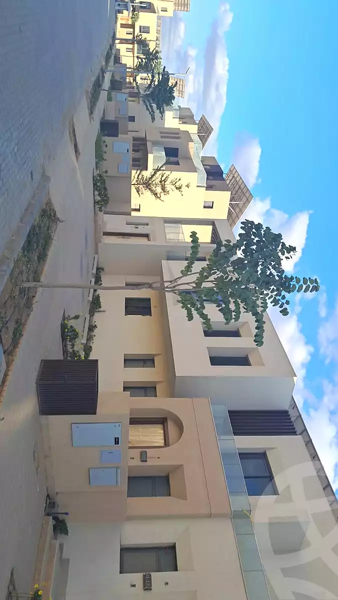 https://aqarmap.com.eg/en/listing/7076024-for-sale-cairo-el-sheikh-zayed-city-compounds-beverly-hills