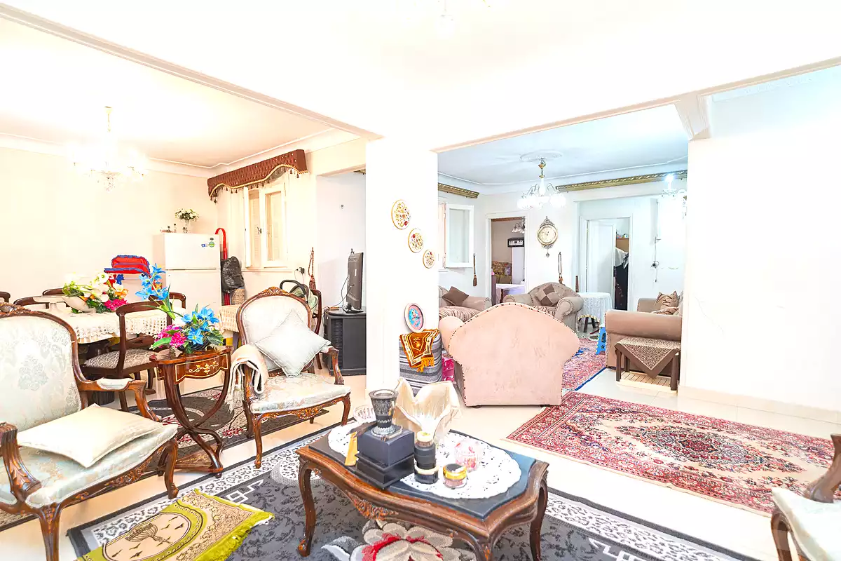 https://aqarmap.com.eg/ar/listing/7076244-for-sale-alexandria-l-zryt-champollion-st