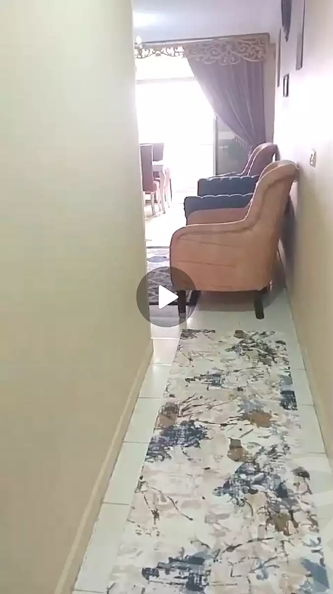 https://aqarmap.com.eg/ar/listing/7076409-for-sale-cairo-helwan-kwrnysh-hlwn