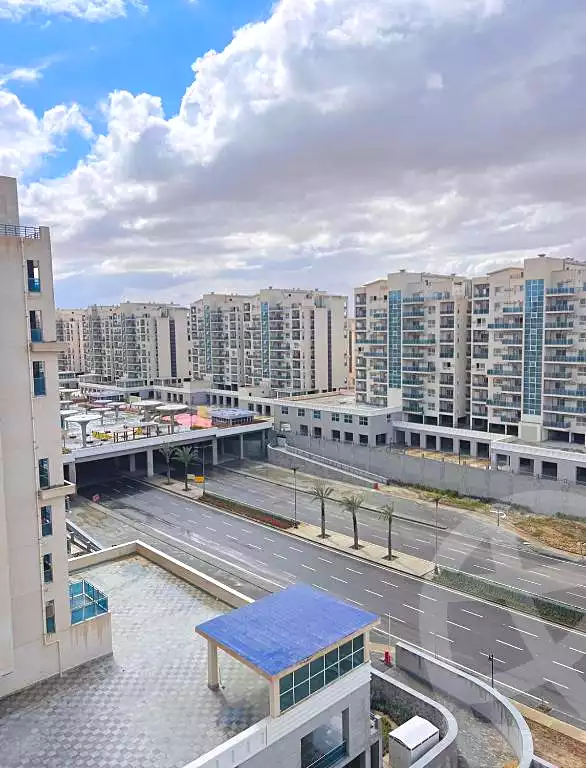 https://aqarmap.com.eg/ar/listing/7076355-for-sale-north-coast-new-alamein-mntj-t-l-lmyn-ljdyd-dwn-twn-l-lmyn-ljdyd