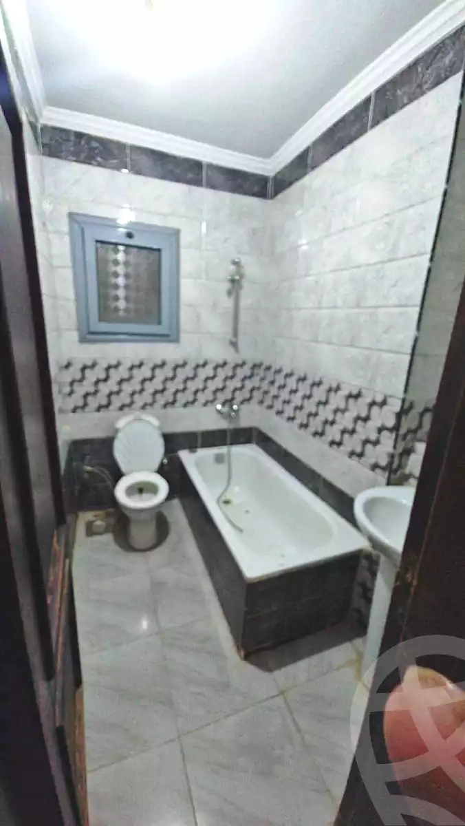 https://aqarmap.com.eg/ar/listing/7076630-for-rent-cairo-helwan-mnshy-yn-hlwn-rael-st