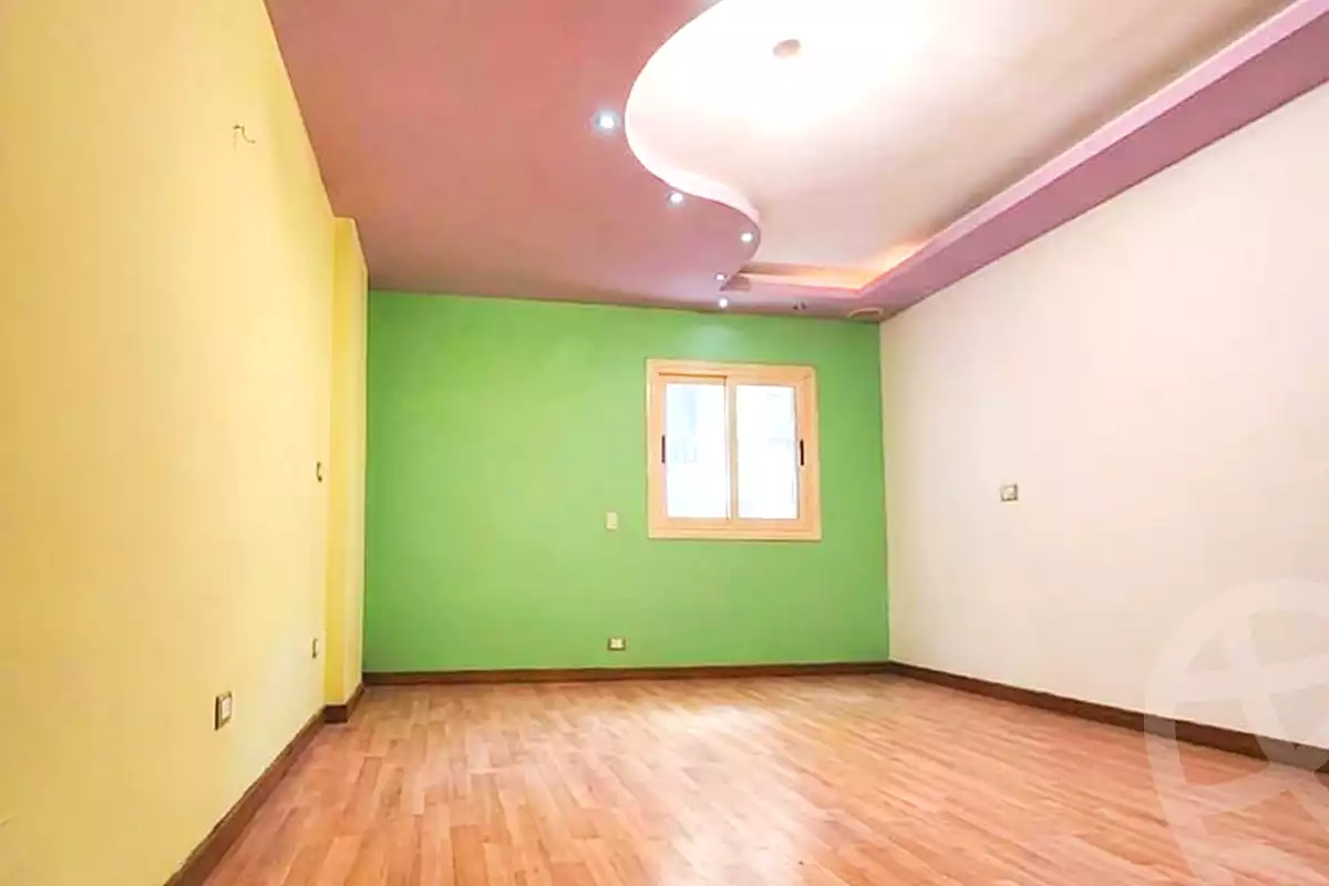 https://aqarmap.com.eg/en/listing/7077366-for-sale-alexandria-lauran-shaarawy-st