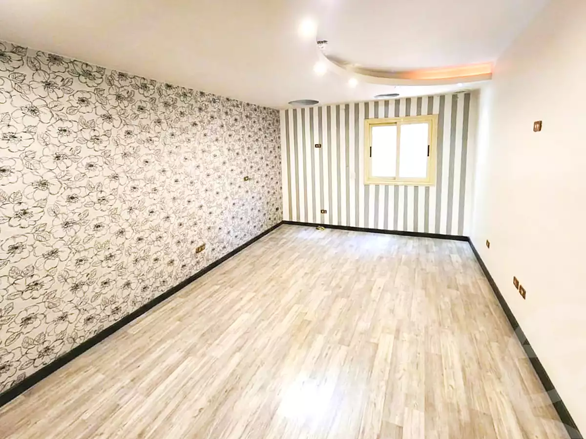 https://aqarmap.com.eg/en/listing/7077366-for-sale-alexandria-lauran-shaarawy-st