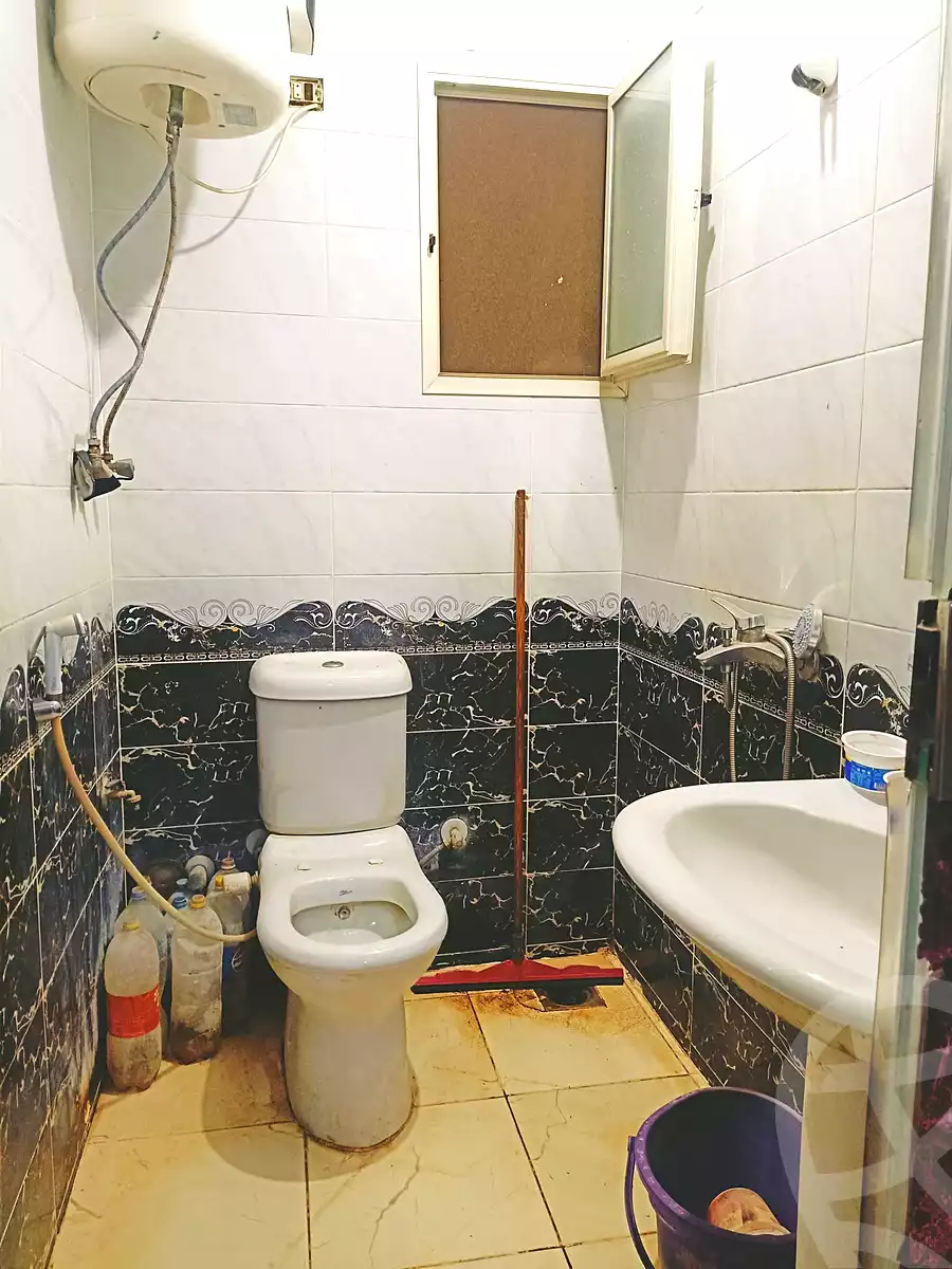 https://aqarmap.com.eg/en/listing/7077458-for-sale-cairo-ain-shams-jsr-lswys