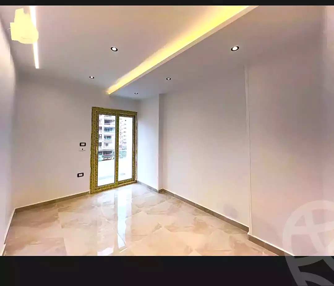 https://aqarmap.com.eg/ar/listing/7077549-for-sale-alexandria-sydy-bshr-sydy-bshr-bhry-shr-mhmd-njyb