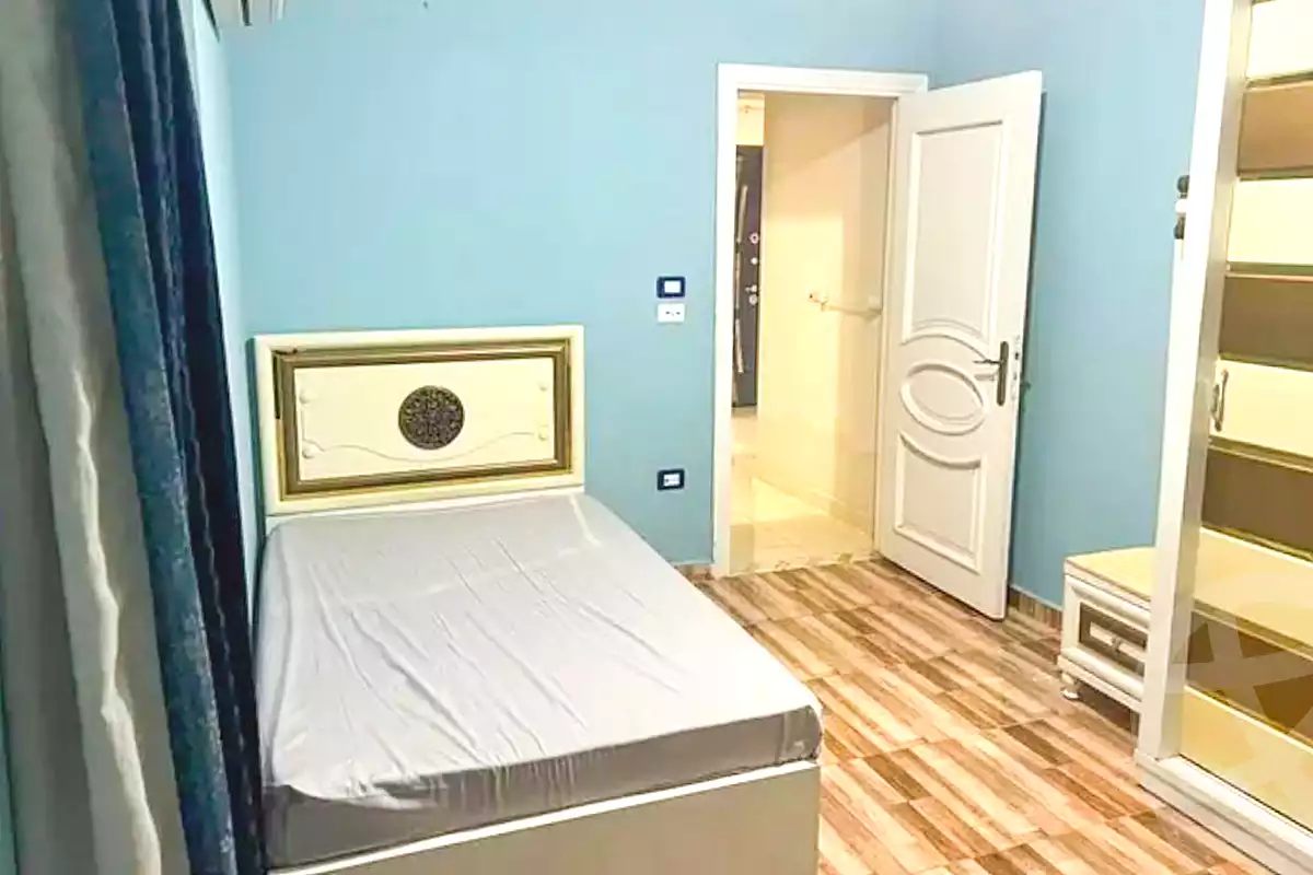 https://aqarmap.com.eg/ar/listing/7078425-for-rent-alexandria-el-chatby-sutar-st