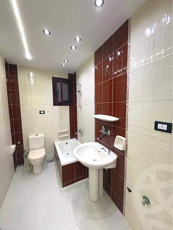 https://aqarmap.com.eg/ar/listing/7078492-for-sale-alexandria-el-asafra-l-sfr-bhry