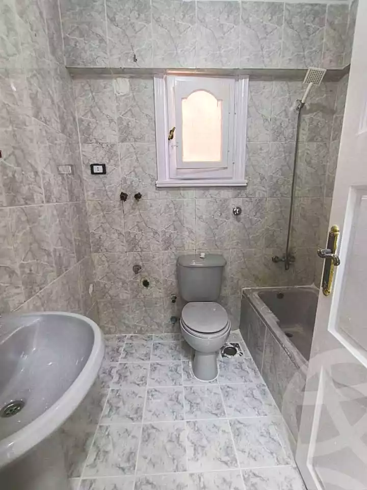 https://aqarmap.com.eg/ar/listing/7078535-for-sale-alexandria-al-agamy-shataa-el-nakheel