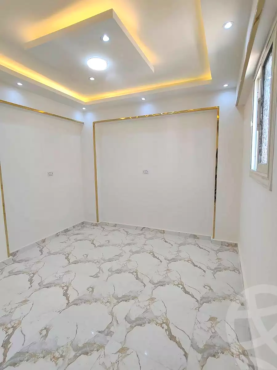 https://aqarmap.com.eg/ar/listing/7078875-for-sale-alexandria-sydy-bshr-shr-mlk-hfny