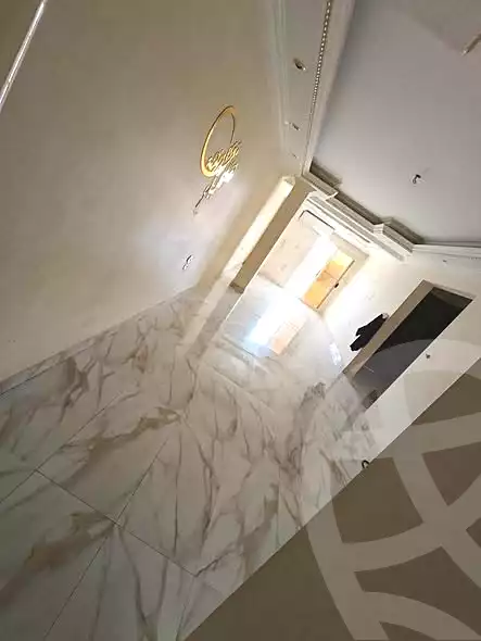 https://aqarmap.com.eg/ar/listing/7078938-for-sale-cairo-helwan-ahmed-enci-st