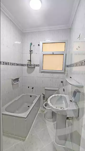 https://aqarmap.com.eg/ar/listing/7078985-for-sale-alexandria-al-agamy-shataa-el-nakheel