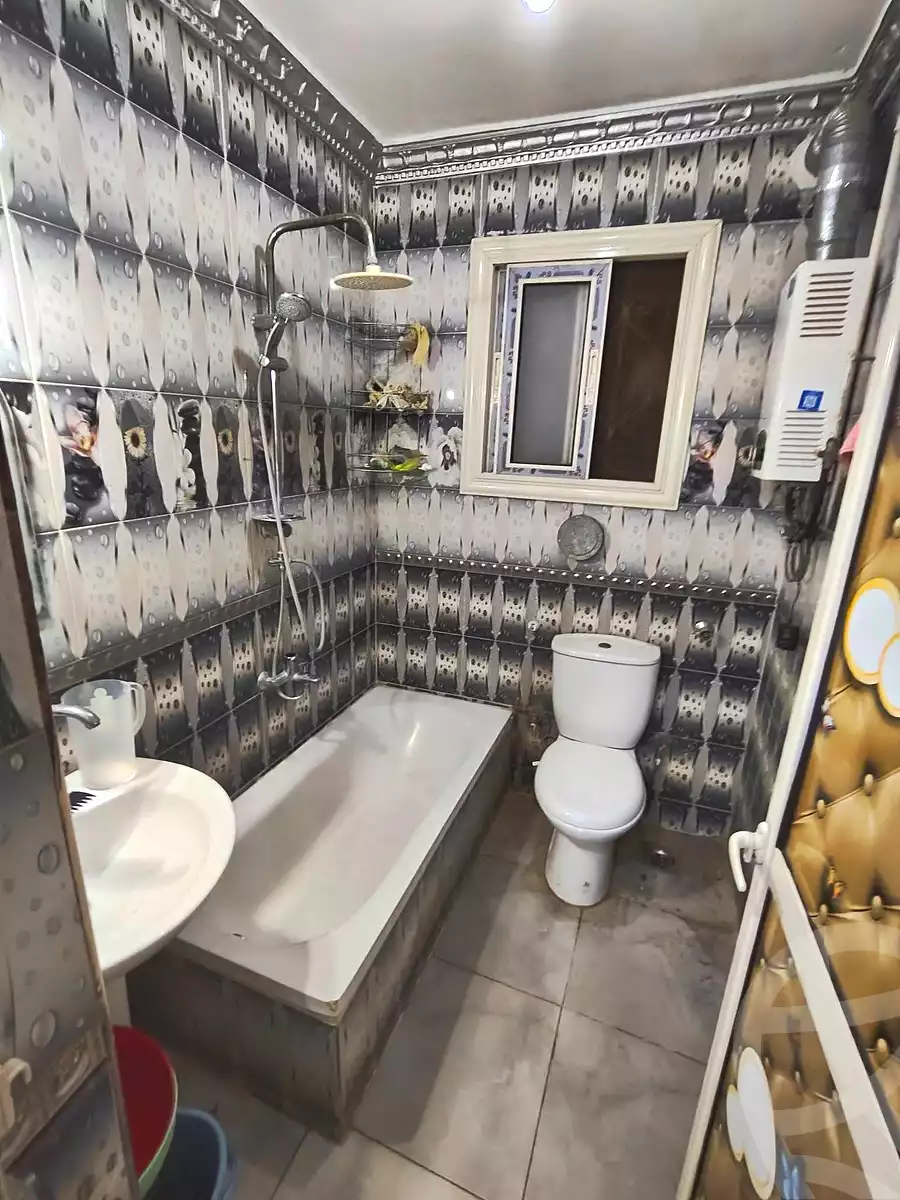 https://aqarmap.com.eg/ar/listing/7079226-for-sale-cairo-helwan-hadayek-helwan-nile-corniche-st