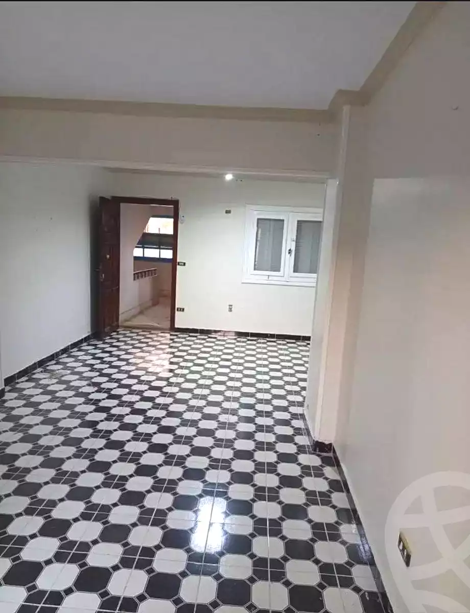 https://aqarmap.com.eg/ar/listing/7079369-for-rent-alexandria-al-agamy-bw-ywsf