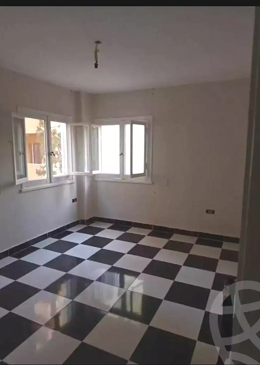 https://aqarmap.com.eg/ar/listing/7079369-for-rent-alexandria-al-agamy-bw-ywsf
