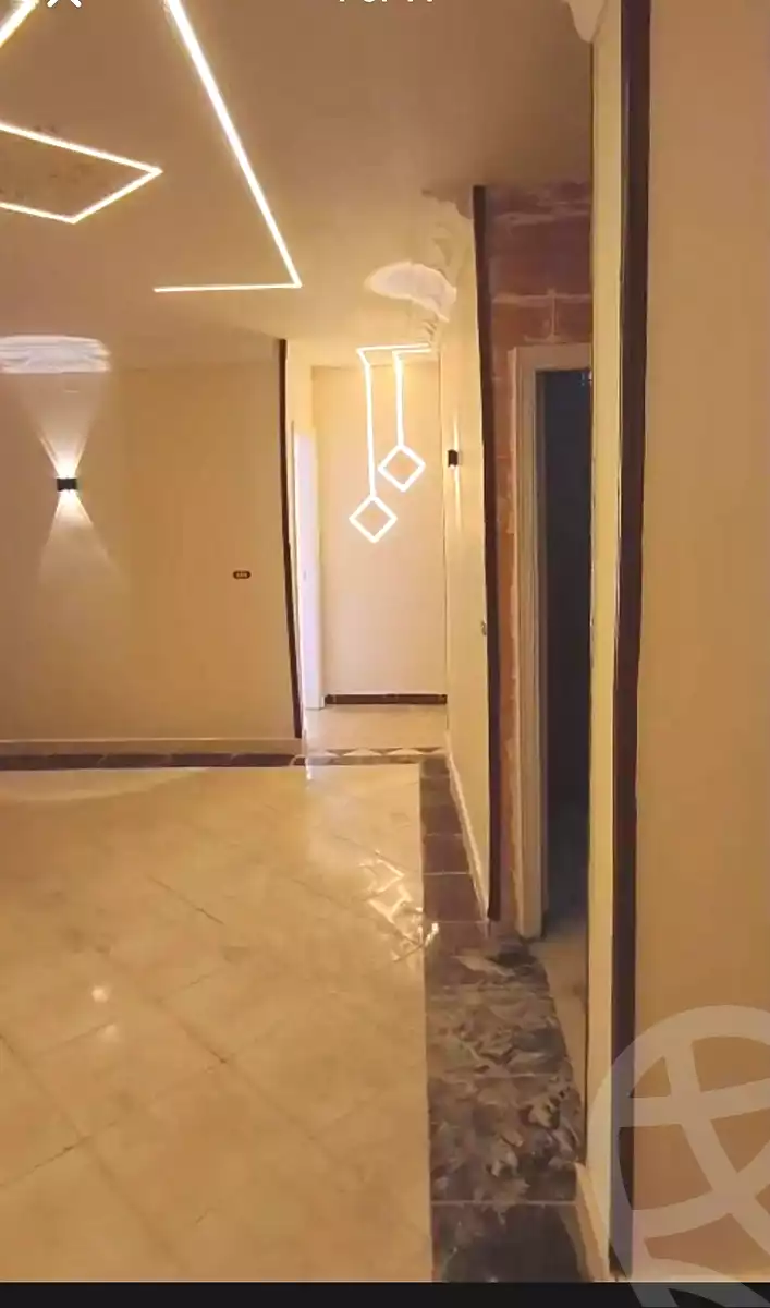https://aqarmap.com.eg/en/listing/7079375-for-sale-alexandria-al-agamy-el-hanouvel-el-warsha-st