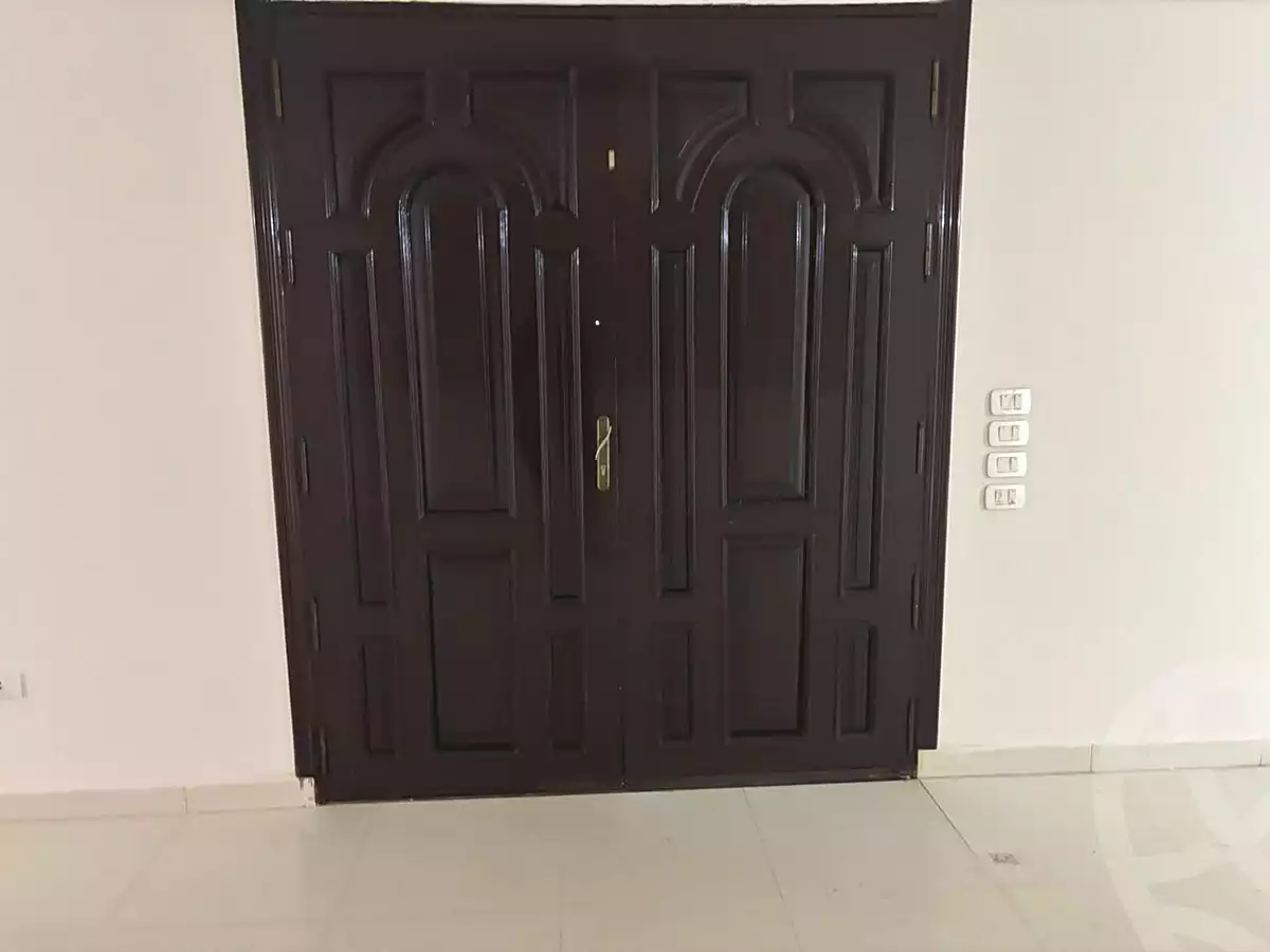 https://aqarmap.com.eg/ar/listing/7079502-for-rent-cairo-el-sheikh-zayed-city-el-hay-elthamen-area-1