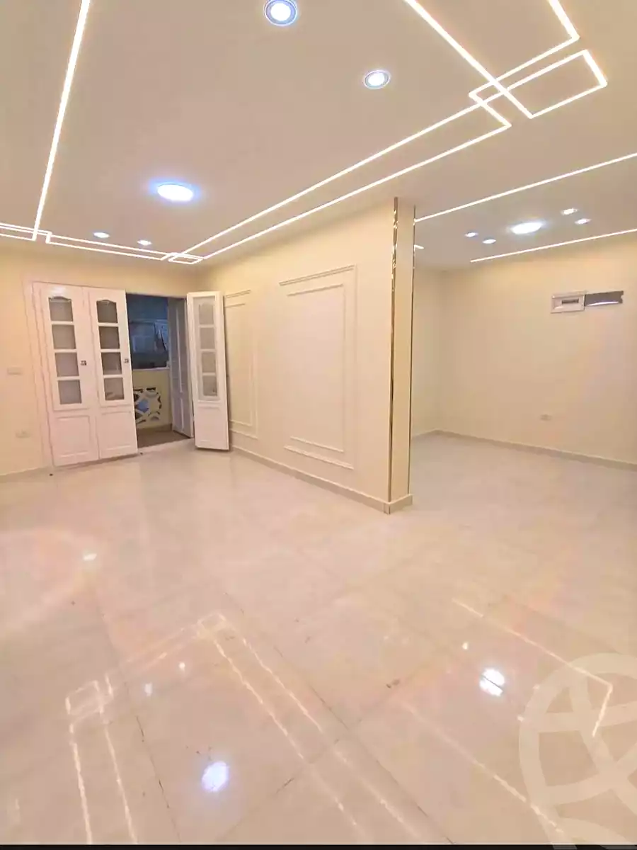 https://aqarmap.com.eg/ar/listing/7079540-for-sale-alexandria-miami-mahmoud-el-isawy-st