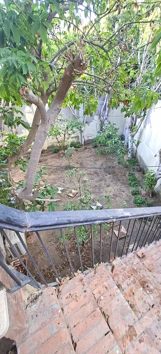 https://aqarmap.com.eg/ar/listing/7079551-for-sale-alexandria-al-agamy-lbytsh-el-hanafeya-st