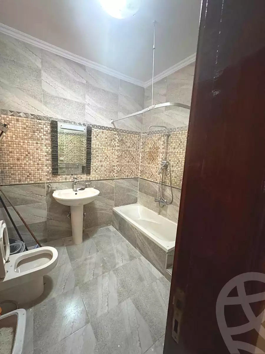 https://aqarmap.com.eg/ar/listing/7080181-for-sale-cairo-new-cairo-ganob-el-akadamiya-south-academy-h-amr-ibn-el-ass-st