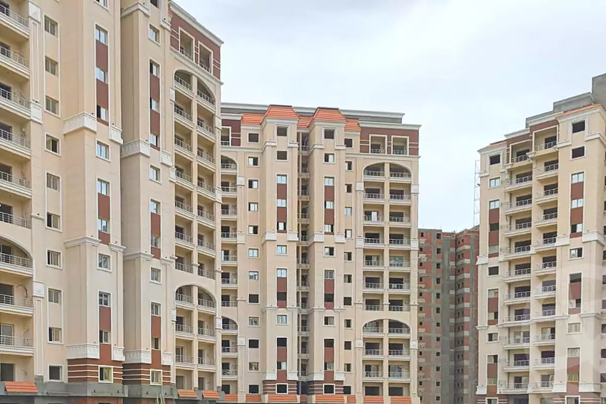 https://aqarmap.com.eg/en/listing/7080388-for-sale-alexandria-sawary-compounds-first-avenue-compound-the-first-development