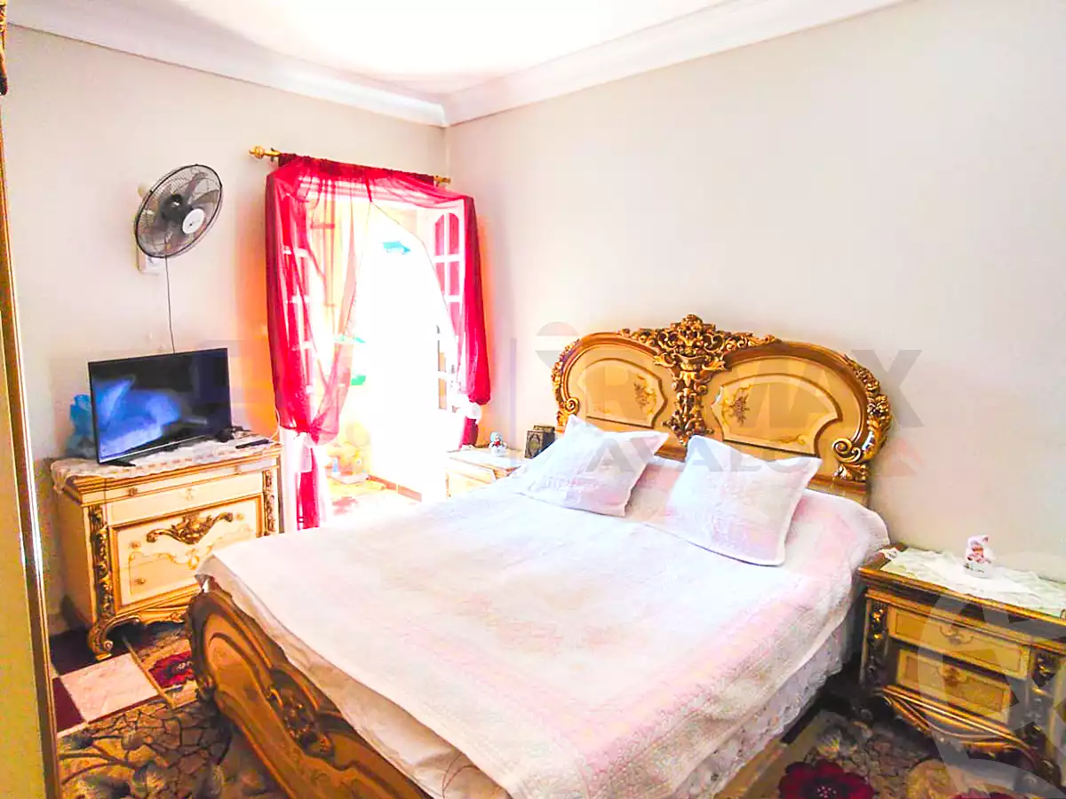 https://aqarmap.com.eg/ar/listing/7080474-for-sale-alexandria-ibrahimia-omar-zafan-st