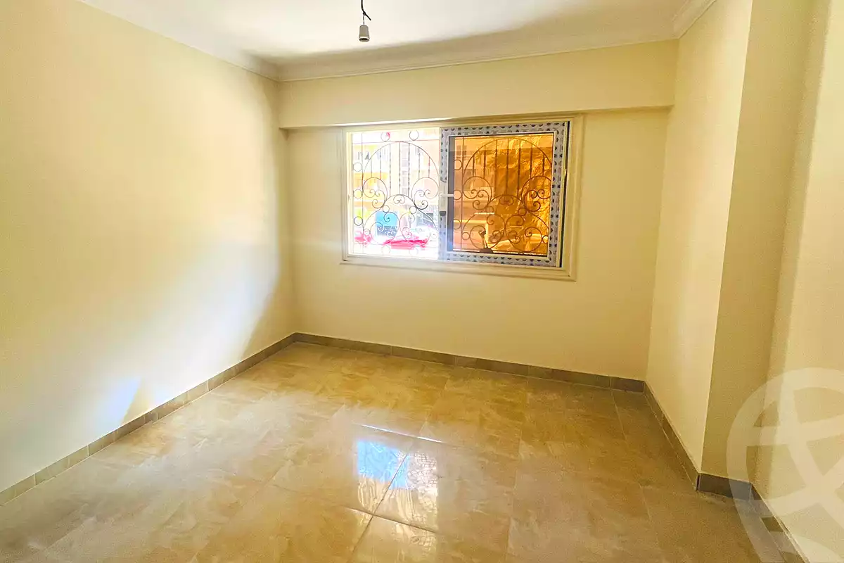 https://aqarmap.com.eg/ar/listing/7080375-for-rent-alexandria-cleopatra-shr-bw-qyr-tryq-lhry