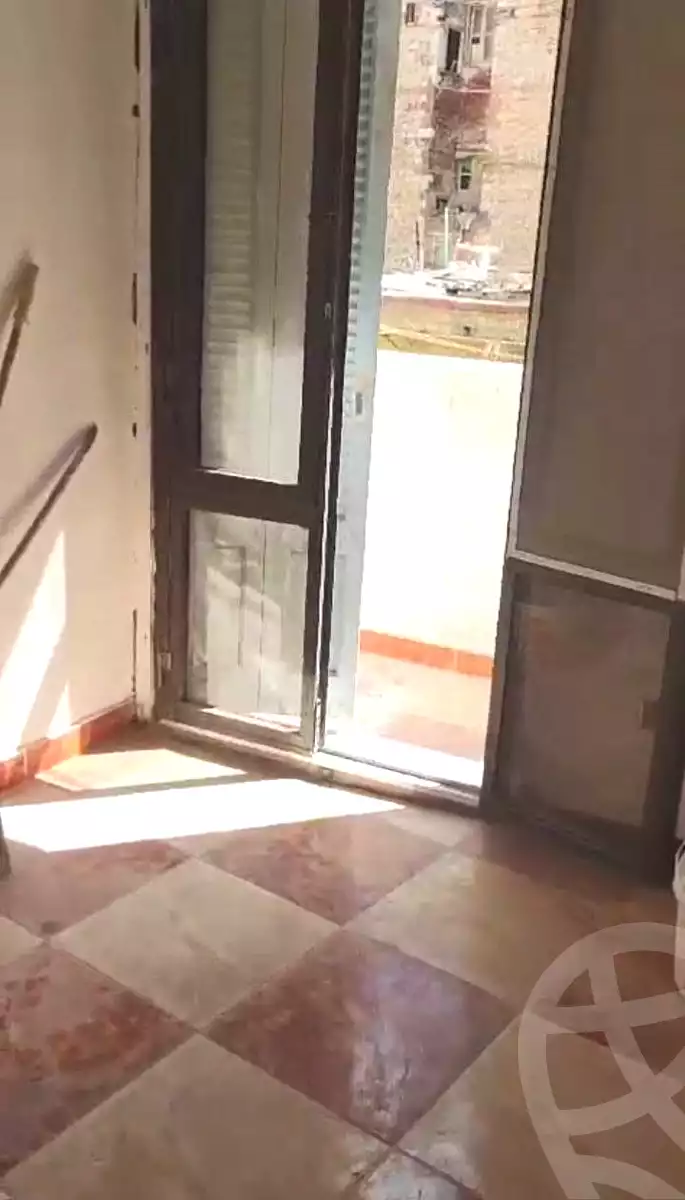 https://aqarmap.com.eg/en/listing/7080809-for-sale-alexandria-kom-el-dikka