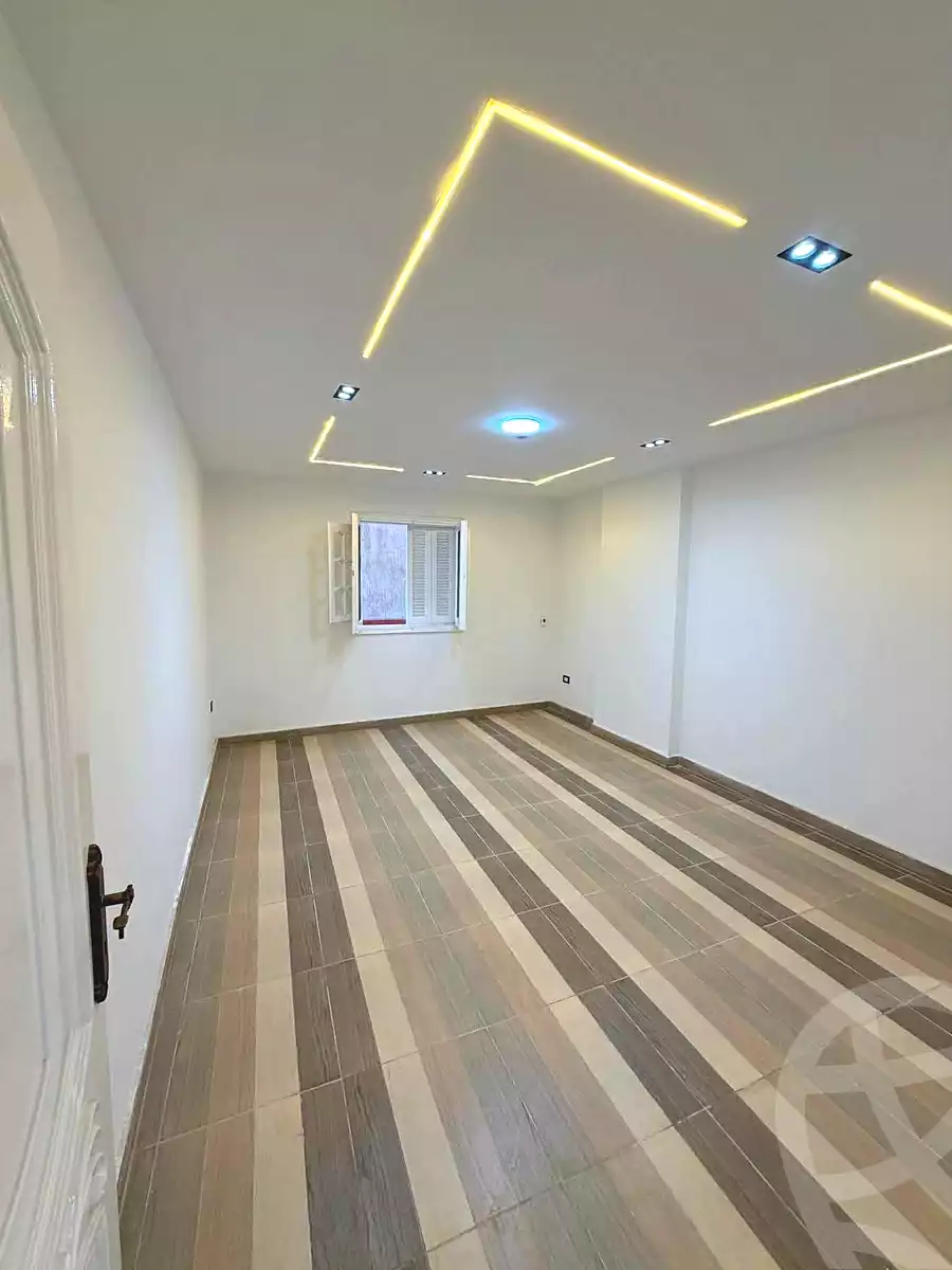 https://aqarmap.com.eg/ar/listing/7080876-for-sale-alexandria-al-agamy-lbytsh-el-reyad-st