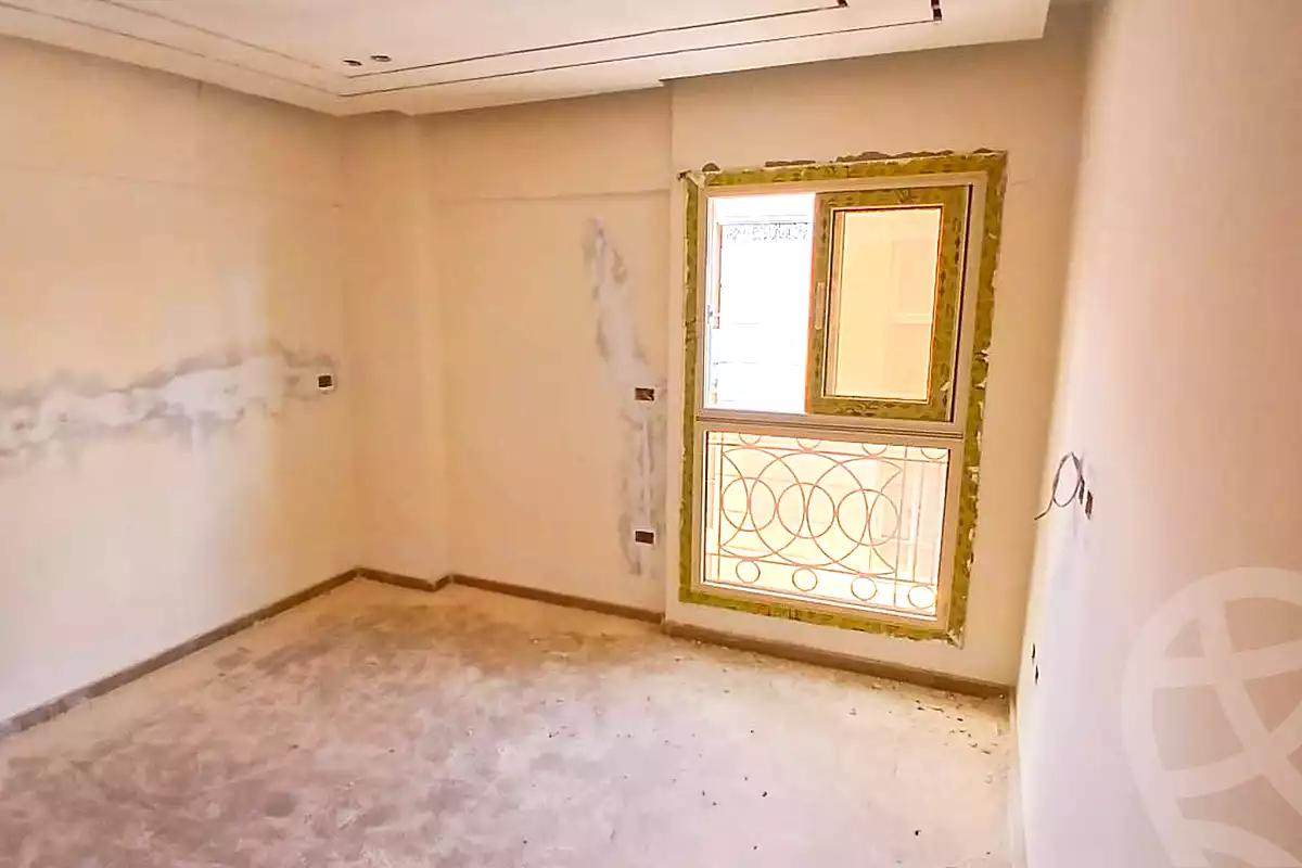 https://aqarmap.com.eg/en/listing/7081082-for-sale-alexandria-lsywf-gamila-city-compound