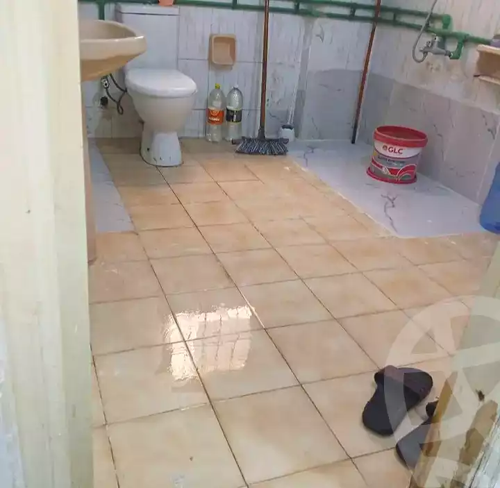 https://aqarmap.com.eg/en/listing/7081194-for-sale-alexandria-al-agamy-bw-ywsf-hosni-mubarak-st