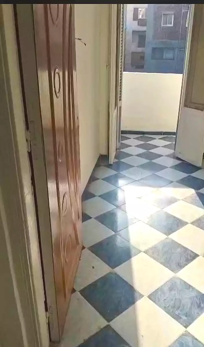 https://aqarmap.com.eg/ar/listing/7081226-for-sale-alexandria-al-agamy-el-hanouvel