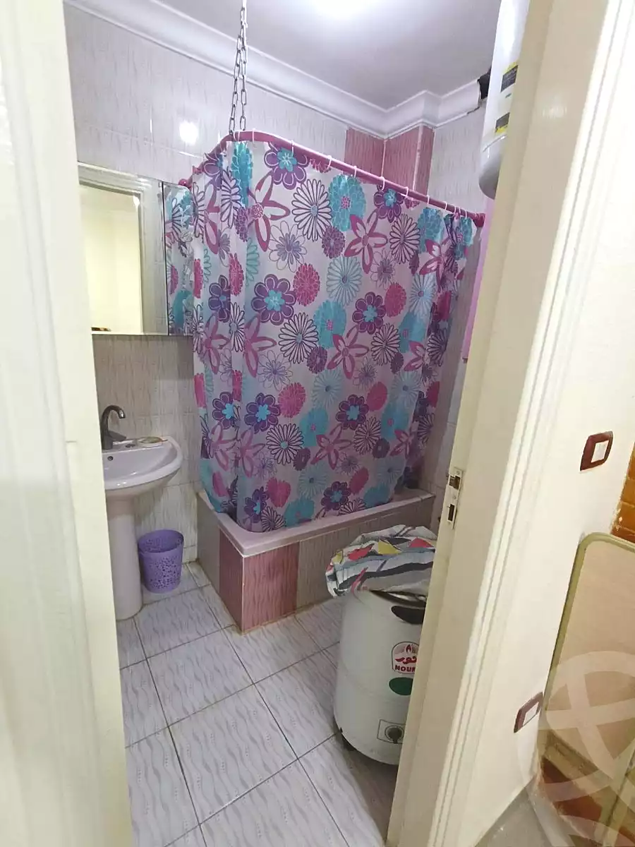 https://aqarmap.com.eg/en/listing/7081305-for-sale-alexandria-al-agamy-shataa-el-nakheel
