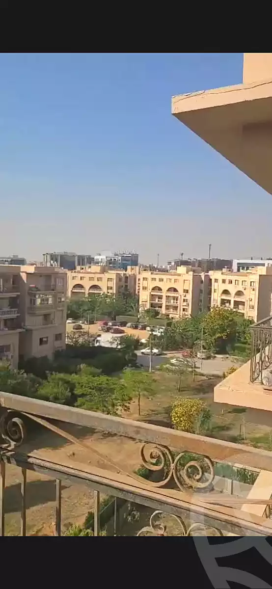 https://aqarmap.com.eg/en/listing/7081355-for-sale-cairo-new-cairo-compounds-el-masrawiyeh
