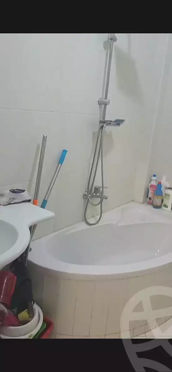 https://aqarmap.com.eg/en/listing/7081355-for-sale-cairo-new-cairo-compounds-el-masrawiyeh