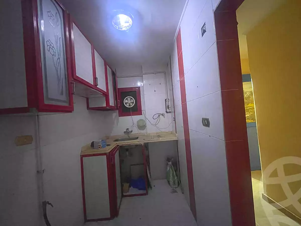 https://aqarmap.com.eg/ar/listing/7081628-for-rent-alexandria-ganaklis-shr-mrtdy-bsh
