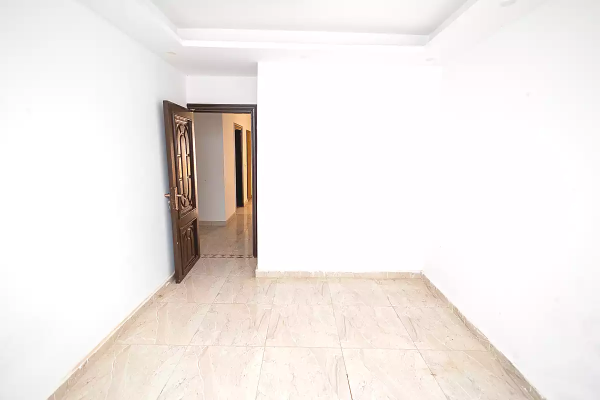 https://aqarmap.com.eg/ar/listing/7082380-for-sale-alexandria-el-mandara-alex-el-mandara-bahri-sidi-kamal-st