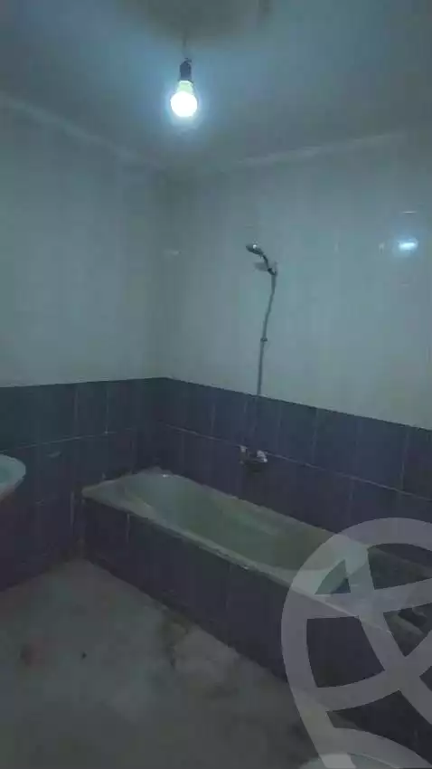 https://aqarmap.com.eg/en/listing/7082679-for-sale-alexandria-al-agamy-el-hanouvel-el-warsha-st