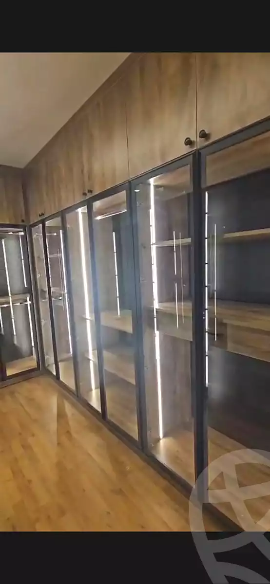 3 BR Apartment in West ElGolf, photo 8 of 11