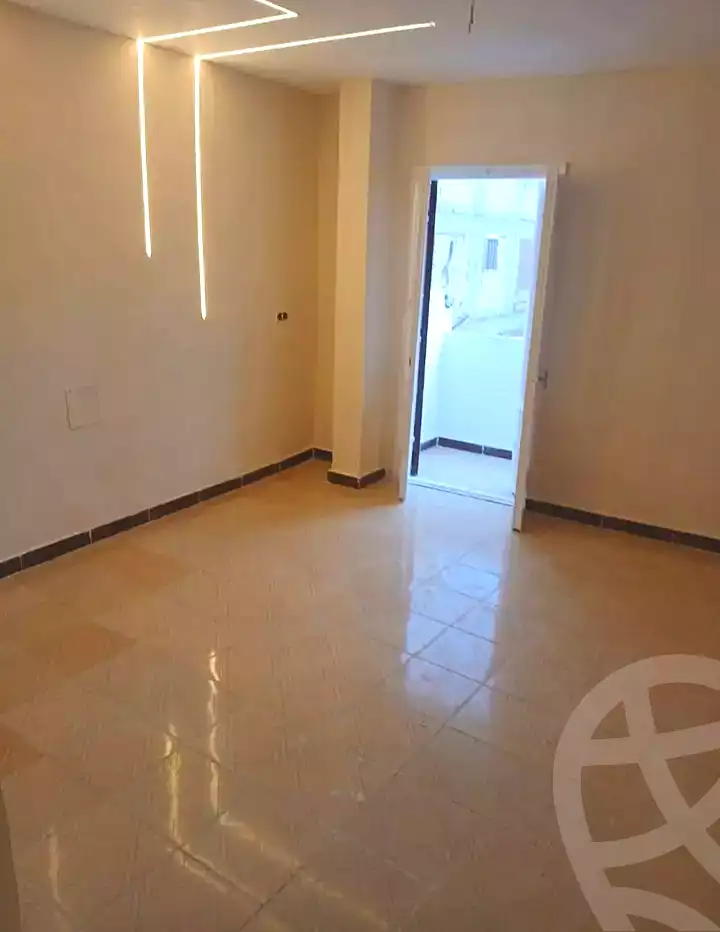 https://aqarmap.com.eg/en/listing/7082921-for-sale-alexandria-al-agamy-el-hanouvel-el-warsha-st