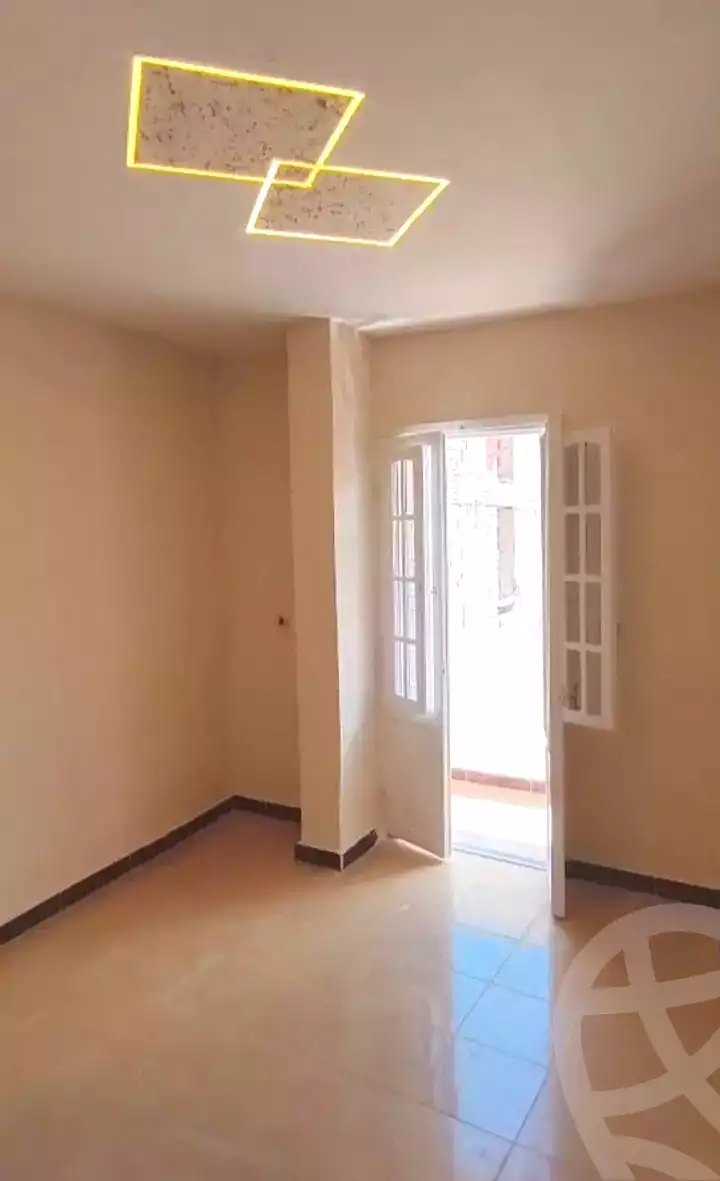 https://aqarmap.com.eg/en/listing/7082921-for-sale-alexandria-al-agamy-el-hanouvel-el-warsha-st
