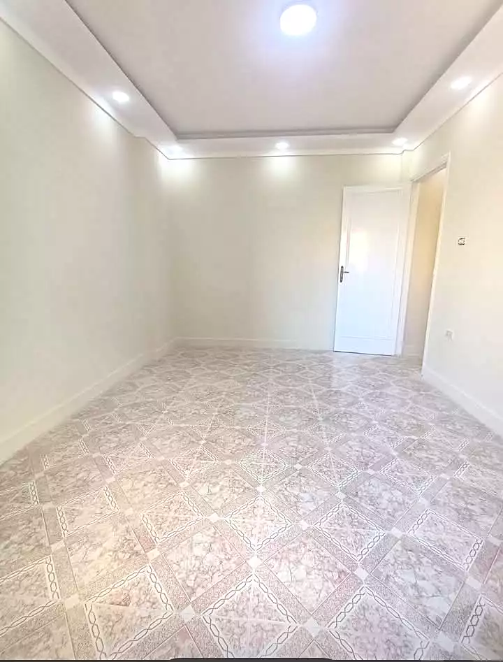 https://aqarmap.com.eg/ar/listing/7083044-for-sale-alexandria-al-agamy-el-hanouvel-radwan-st