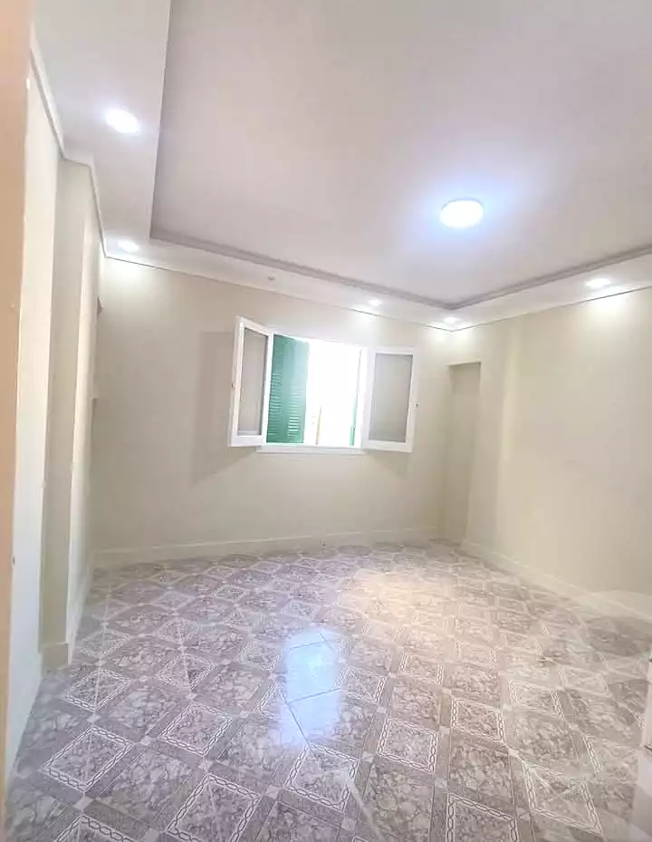 https://aqarmap.com.eg/ar/listing/7083044-for-sale-alexandria-al-agamy-el-hanouvel-radwan-st