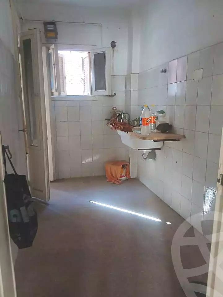 https://aqarmap.com.eg/en/listing/7075644-for-sale-alexandria-al-agamy-el-hanouvel-el-kholafaa-el-rashdeen-st