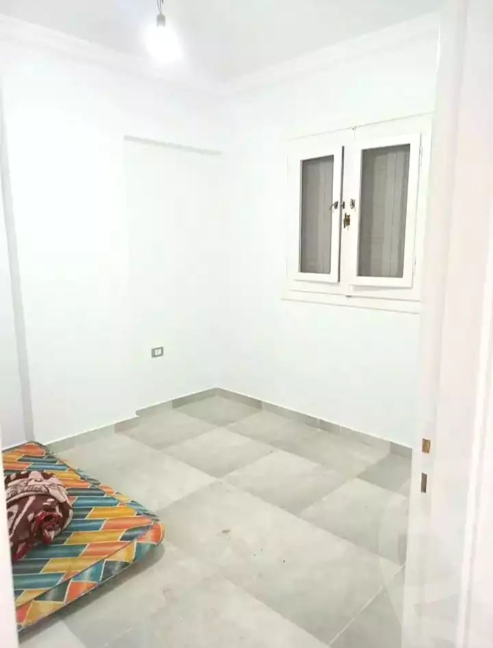 https://aqarmap.com.eg/en/listing/7083318-for-sale-alexandria-al-agamy-bw-ywsf-hosni-mubarak-st